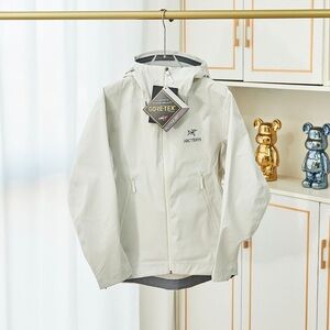Arc'teryx Light Gray Gore-Tex Jacket